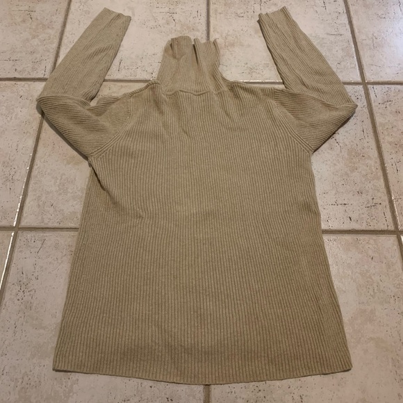 VINTAGE 90s Lizsport Liz Claiborne Tan Ribbed Cotton Turtleneck Sweater S - Picture 2 of 6